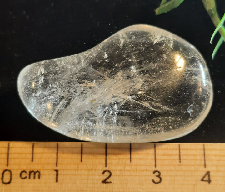 Clear Quartz Tumble Stone CQT3