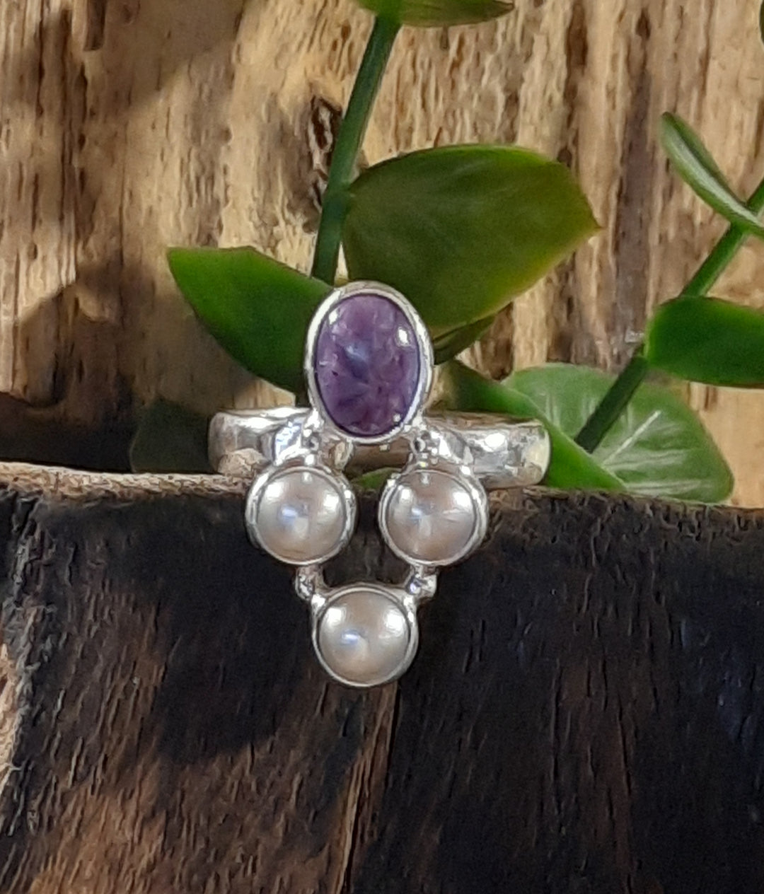 CHAROITE & PEARL RING SIZE 6(L) GS8213