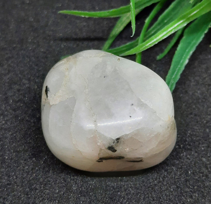 Moonstone Tumbler Stone MS2