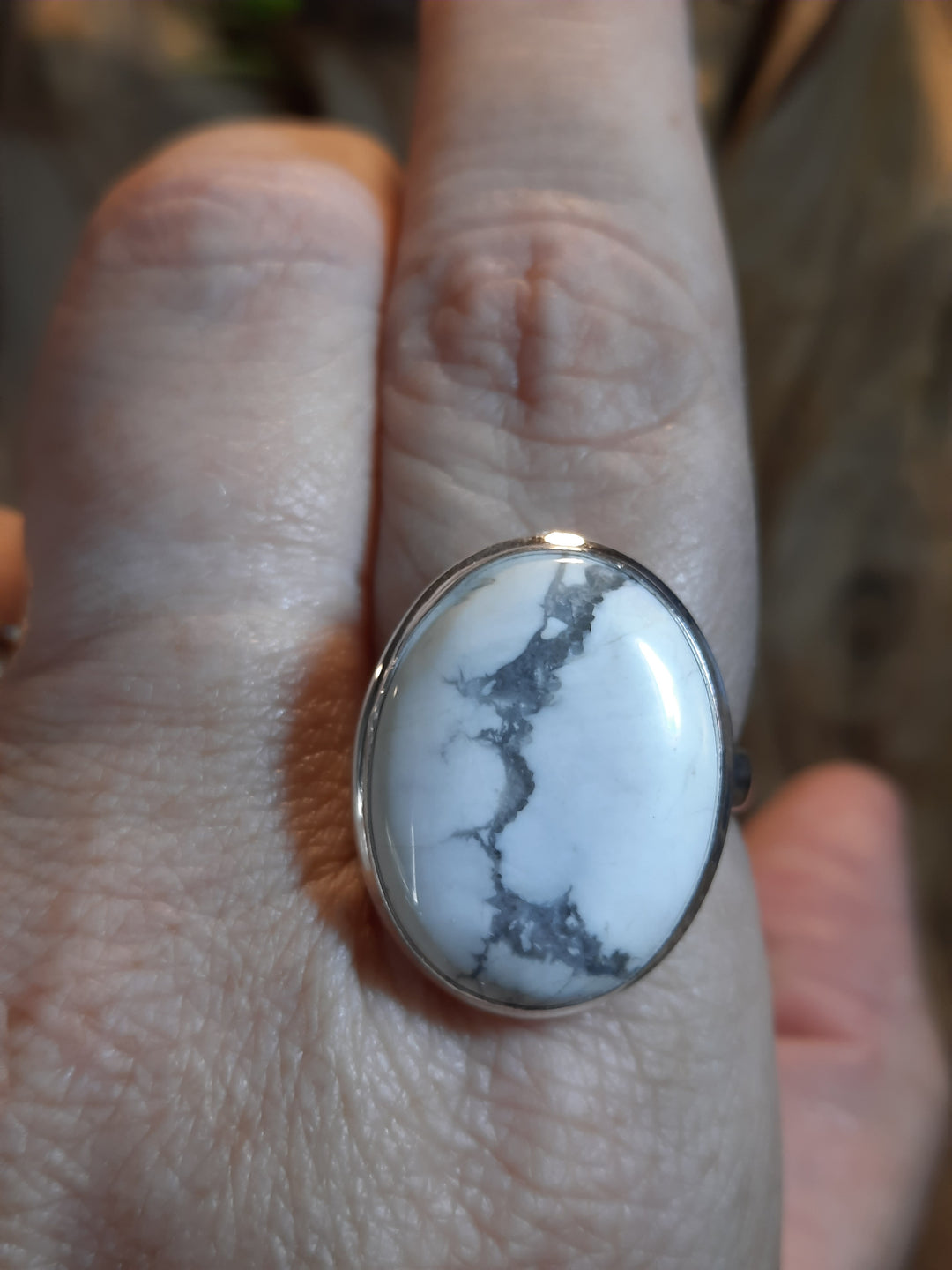 HOWLITE RING SIZE 9(R) GS1708