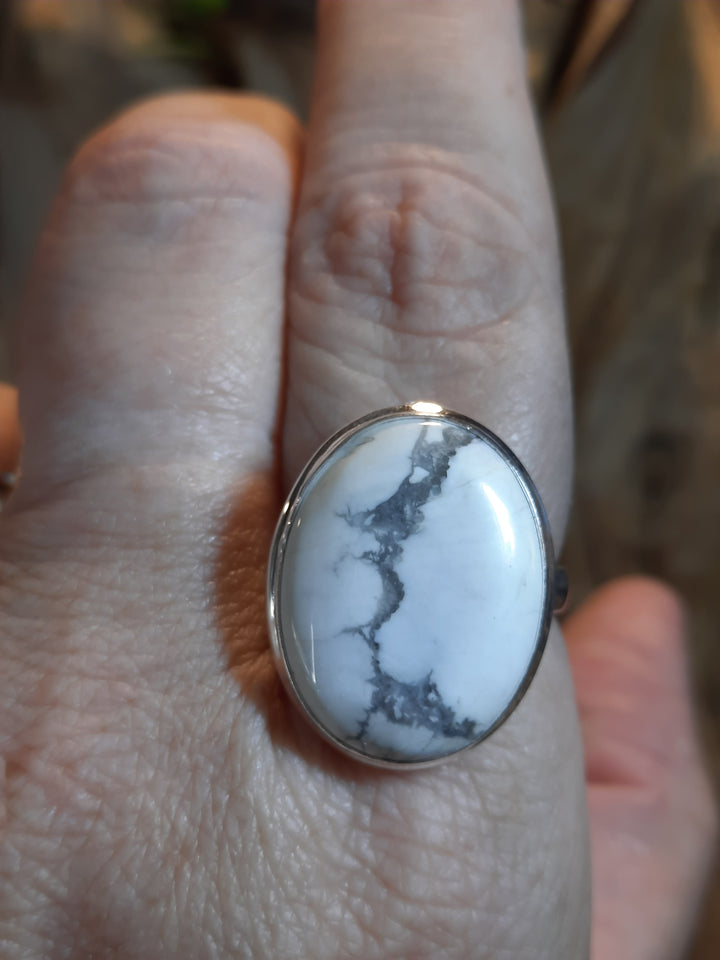 HOWLITE RING SIZE 9(R) GS1708